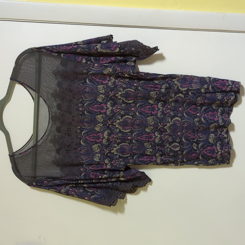 COPY - FREE PEOPLE purple lace floral wide sleeve top women's US sz Medium